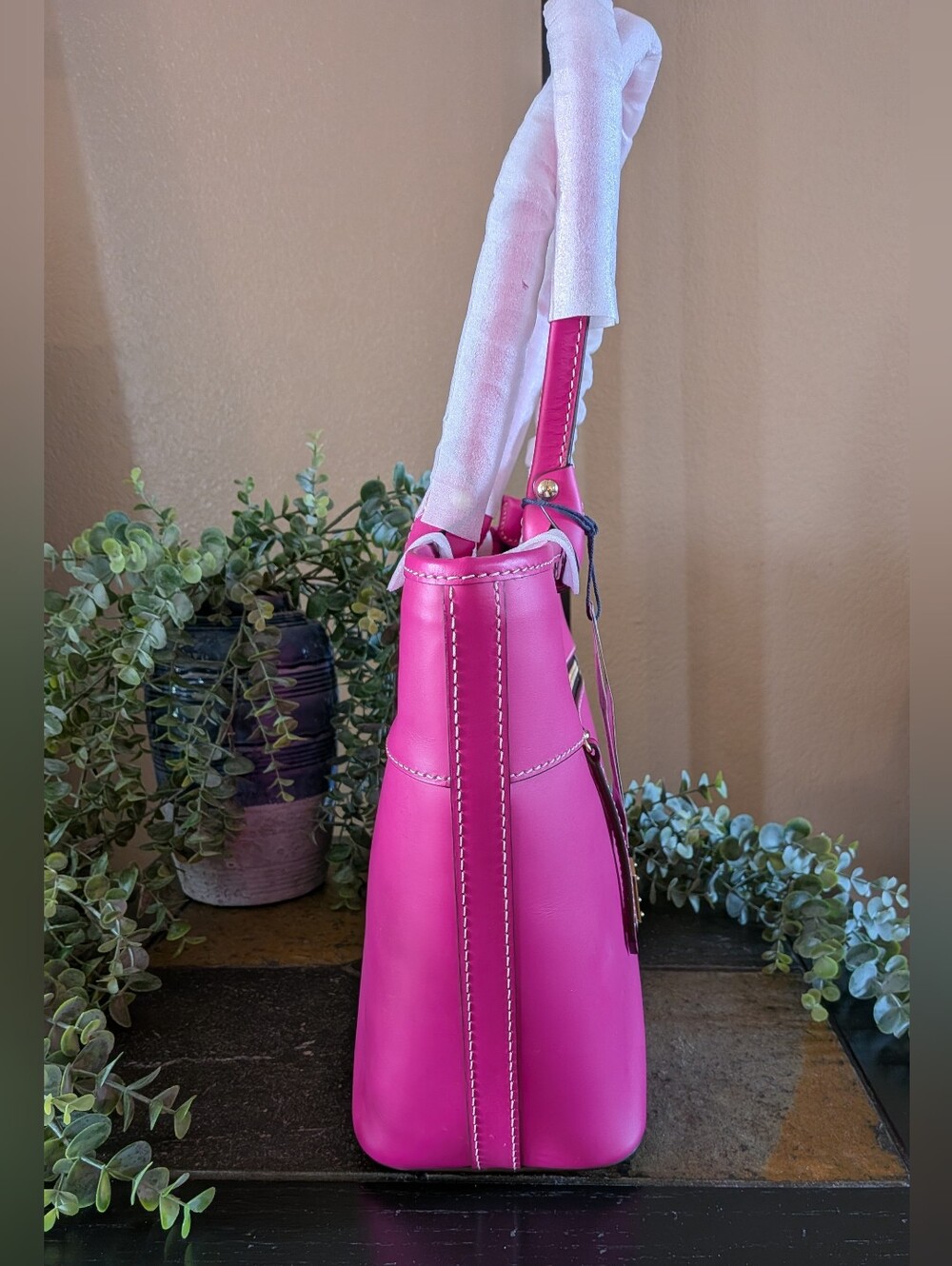 NWT! Dooney & Bourke Vachetta (Smooth Leather) Beacon Tote & Wallet in MAGENTA - Picture 5 of 16